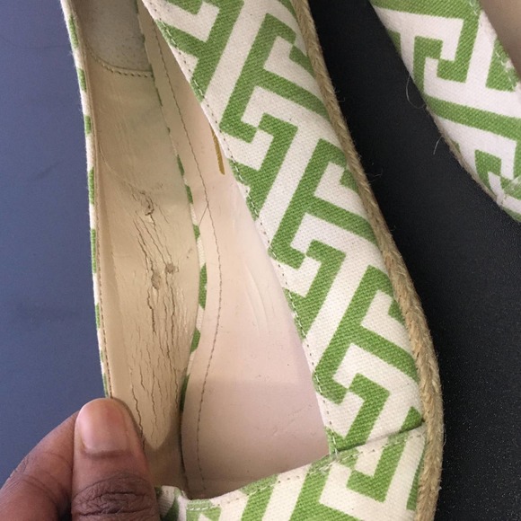 Rowen Women's Greek Key Pointed Toe Espadrilles Flats Size 8M Green/Cream - Picture 13 of 13